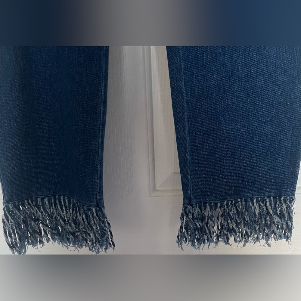 QVC Women With Control Fringed Ankle Jeans. Size L NWOT Run large fit like XL - Picture 3 of 6